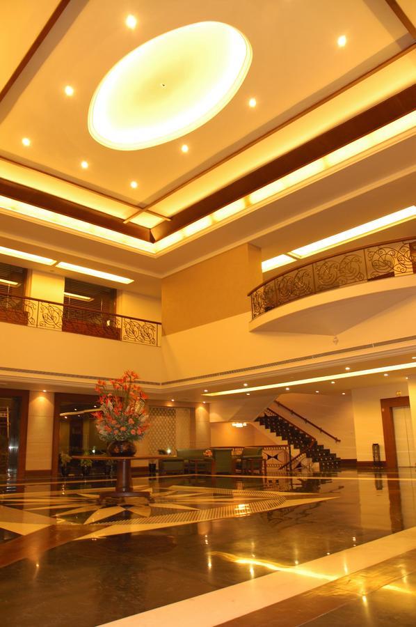 Hotel Majestic Grand Jalandhar Exterior photo